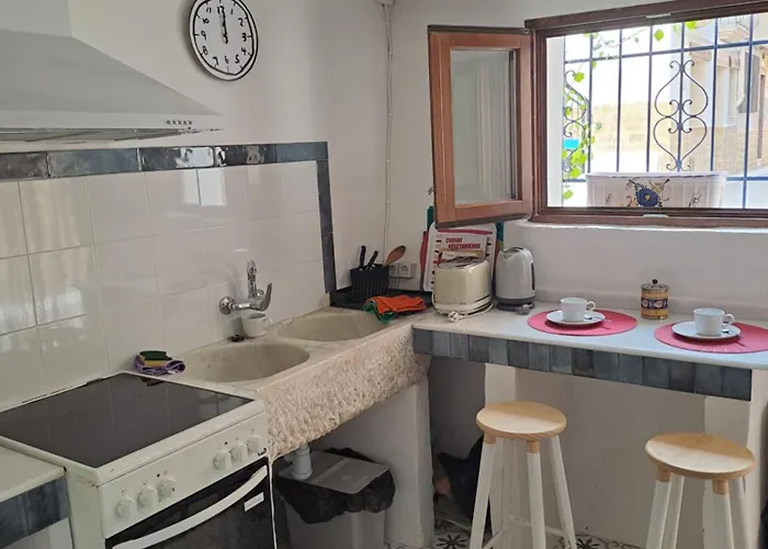 El Cap De Pedra * Calles